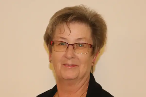 Image for article titled Karen Brammer Is The New Care Coordinator